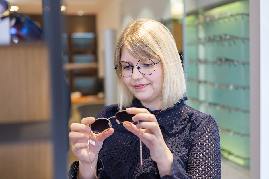 Sonnenbrillen Beratung bei Garrels Optik in Aurich